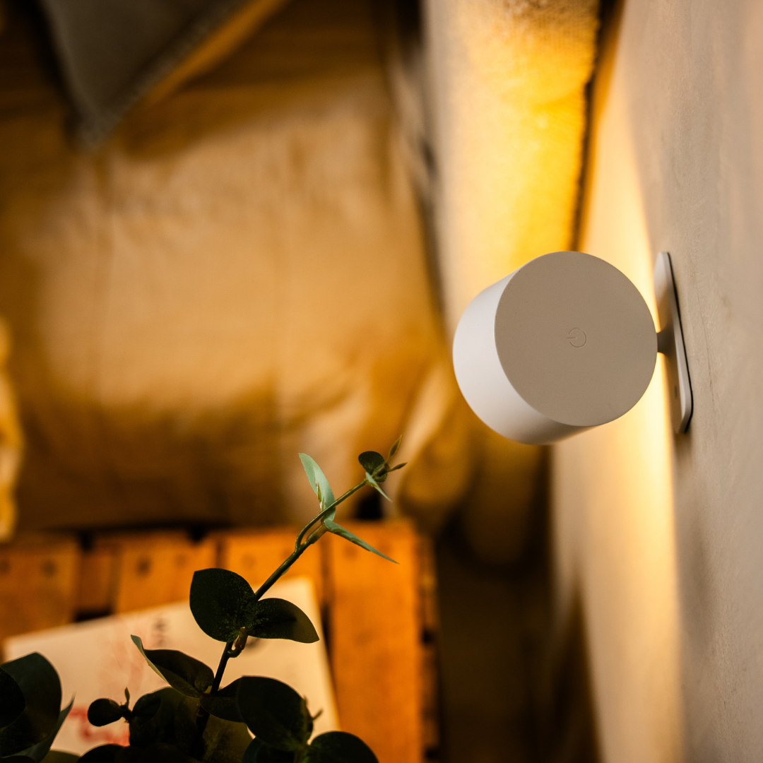 Wireless Wall Lamp