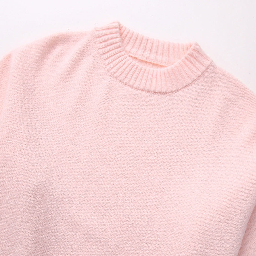 Svetr s kulatým výstřihem